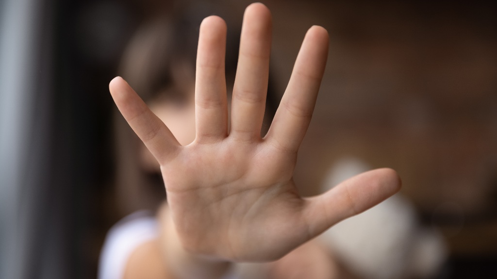 Person with her hand out